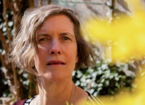 Portrait von Antje Ansorge, Logopädin und Heilpraktikerin für Psychotherapie mit Schwerpunkt Körperpsychotherapie und psychosomatische Logopädie in Potsdam